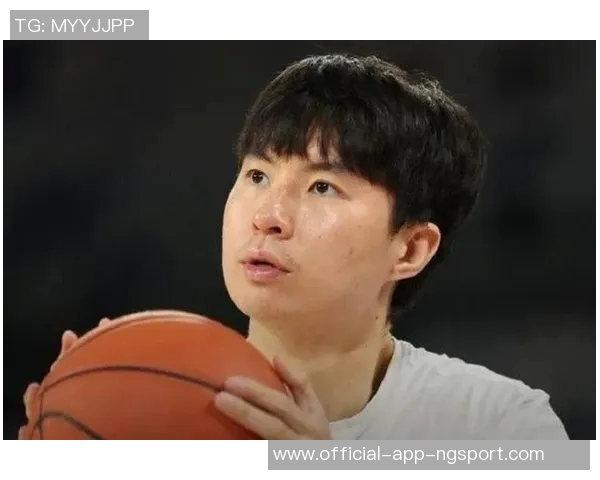 媒体人分析李贤重表现称其面对防守如库里般出色不是实力使然