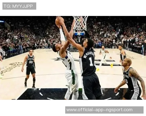 文班和字母哥双双闪耀首周东西部周最佳表现引发热议